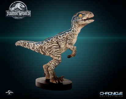 Jurassic World Fallen Kingdom Statue 1/1 Baby Blue 61 cm