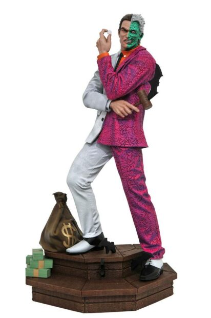 DC Comic Gallery PVC Statue Two-Face 30 cm