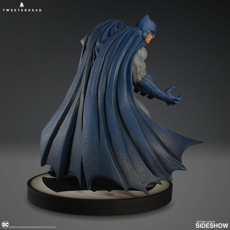 DC Comic Maquette Batman (Dark Knight) 32 cm - immagine 2