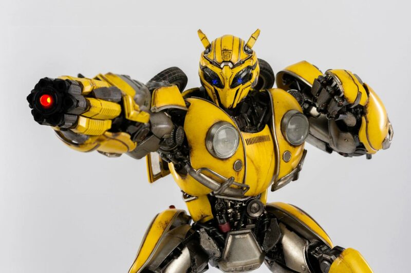 Bumblebee Premium Scale Action Figure Bumblebee 35 cm - immagine 4