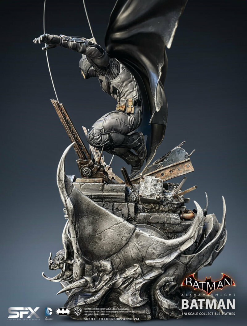 ARKHAM KNIGHT BATMAN 1/8 STATUE - immagine 3