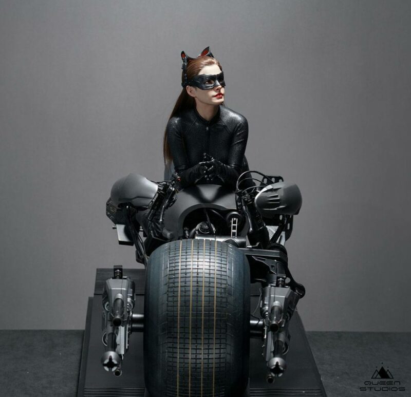 The Dark Knight Rises Statue 1/3 Catwoman 108 cm