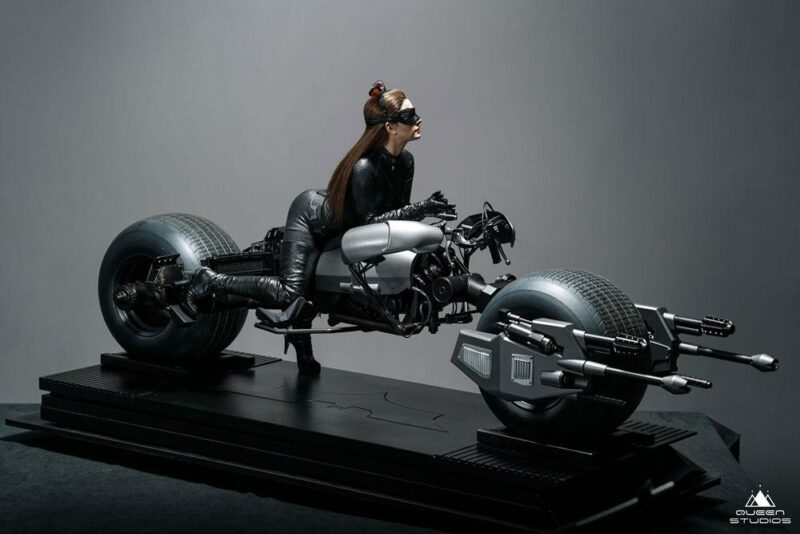 The Dark Knight Rises Statue 1/3 Catwoman 108 cm - immagine 3