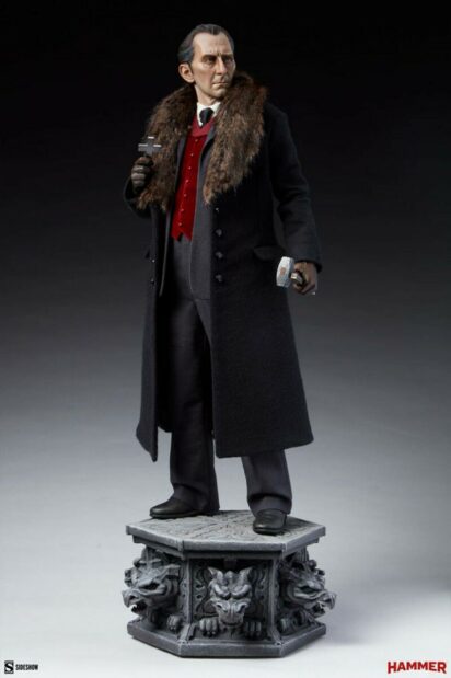 Dracula Premium Format Statue Van Helsing (Peter Cushing) 55 cm