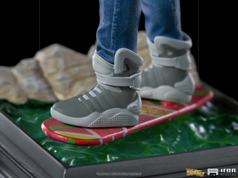 Back to the Future II Art Scale Statue 1/10 Marty McFly on Hoverboard 22 cm - immagine 6