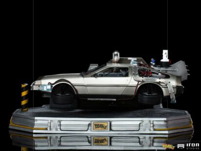 Back to the Future II Art Scale Statue 1/10 DeLorean 58 cm