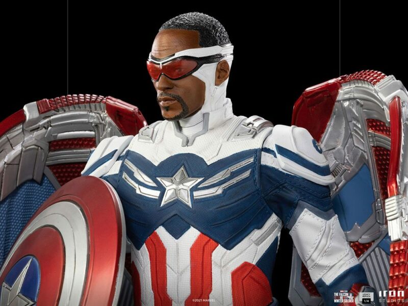 The Falcon and the Winter Soldier Legacy Replica Statue 1/4 Captain America Sam Wilson (Closed Wings) 57 cm - immagine 5