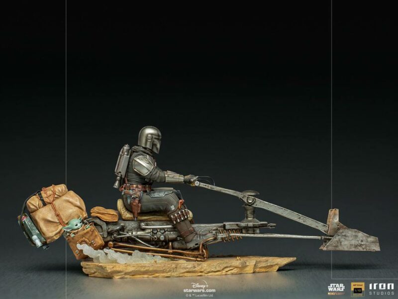 Star Wars The Mandalorian Deluxe Art Scale Statue 1/10 Mandalorian on Speederbike 18 cm - immagine 2