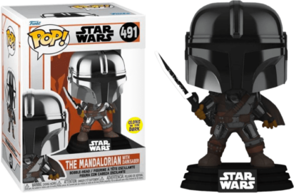 Star Wars: The Mandalorian POP! Vinyl Figure The Mandalorian with Darksaber Chrome Glow in the Dark Limited 9 cm