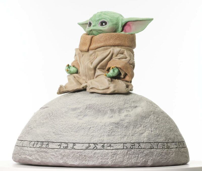 Star Wars The Mandalorian Milestones Statue 1/6 Grogu on Seeing Stone 20 cm - immagine 2