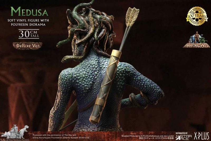 Clash of the Titans Gigantic Soft Vinyl Statue Ray Harryhausens Medusa 30 cm