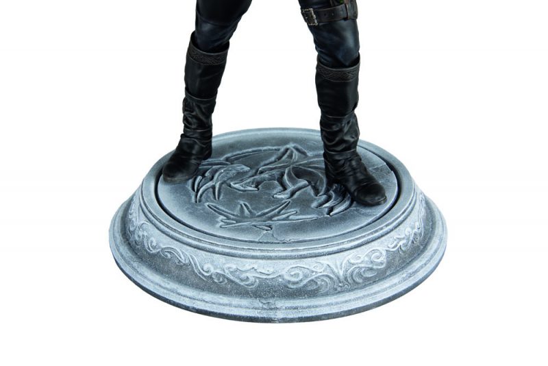 The Witcher PVC Statue Geralt (Season 2) 24 cm - immagine 4