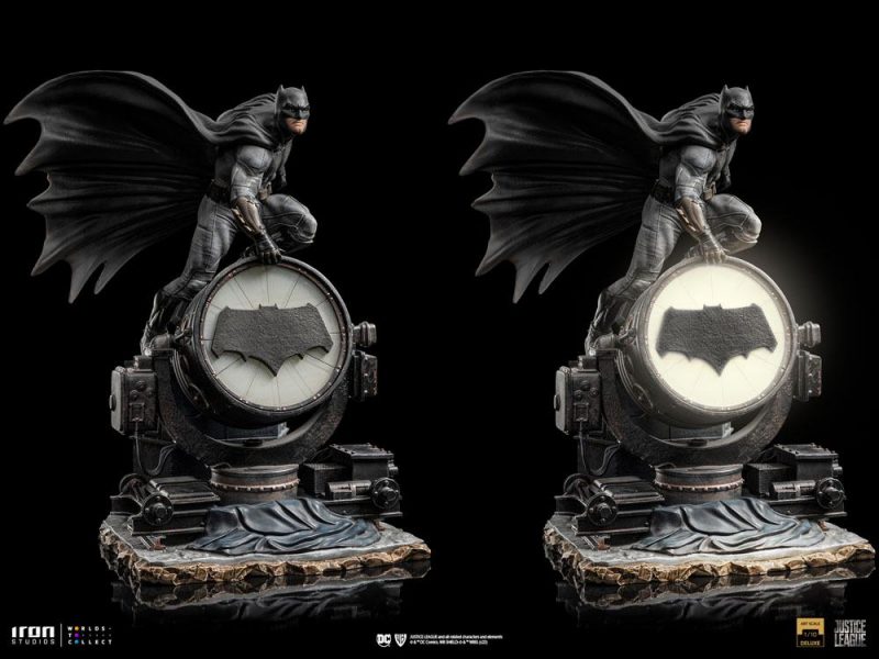Zack Snyder's Justice League Deluxe Art Scale Statue 1/10 Batman on Batsignal 28 cm - immagine 6