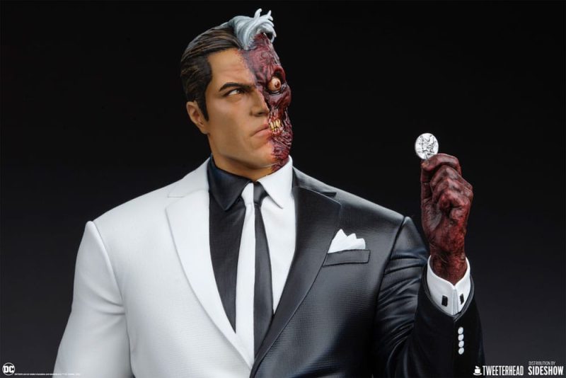 DC Comics Maquette 1/4 Two-Face 55 cm - immagine 5