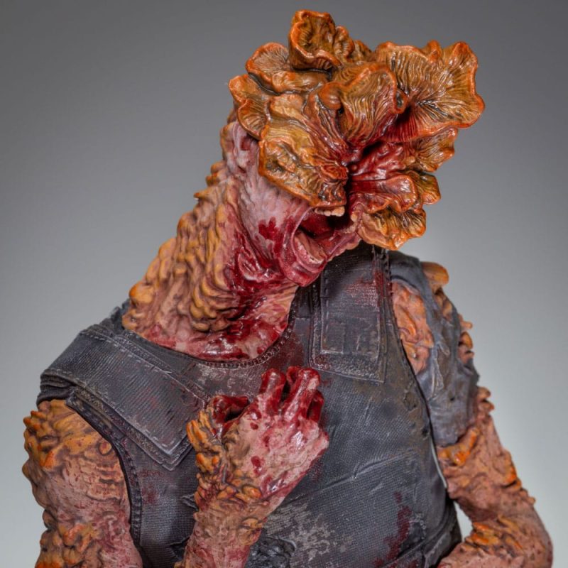 The Last of Us Part II PVC Statue Armored Clicker 22 cm - immagine 5