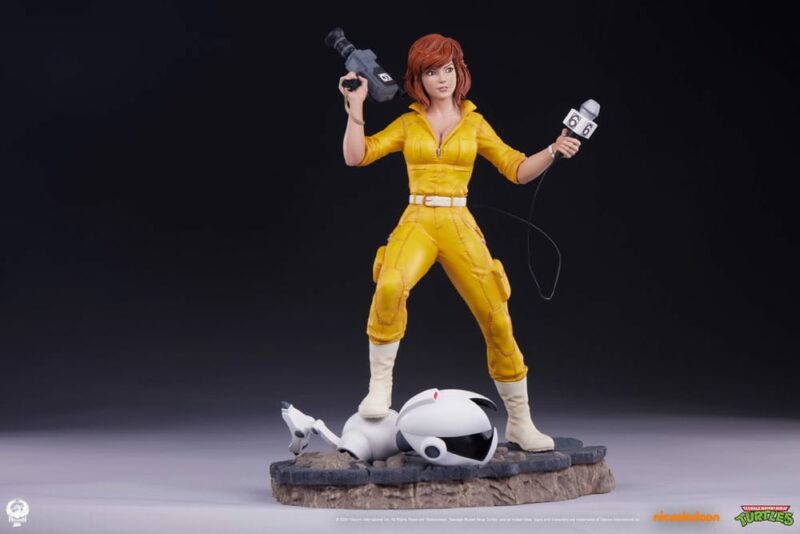 Teenage Mutant Ninja Turtles Premier Series Statue 1/4 April O'Neil 46 cm - immagine 5