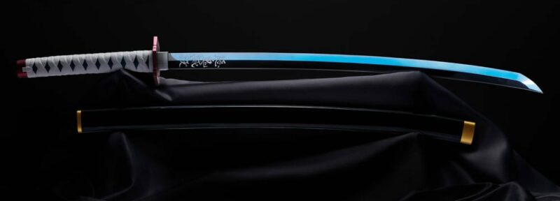 Demon Slayer: Kimetsu no Yaiba Proplica Replica 1/1 Nichirin Sword (Giyu Tomioka) 95 cm - immagine 3