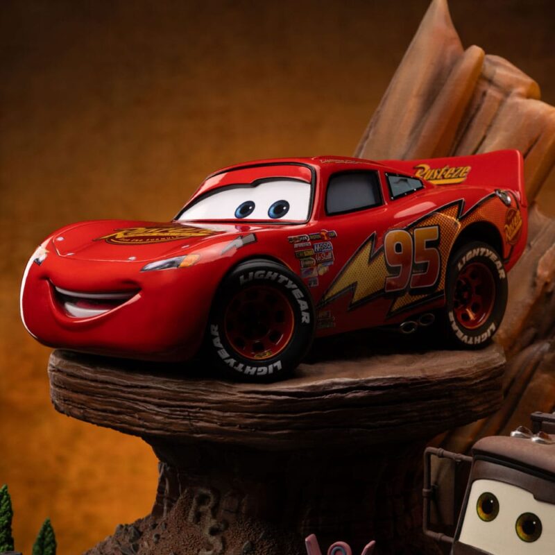 Cars Deluxe Art Scale Statue 1/10 Lightning Mcqueen & Tow Mater 31 cm - immagine 6
