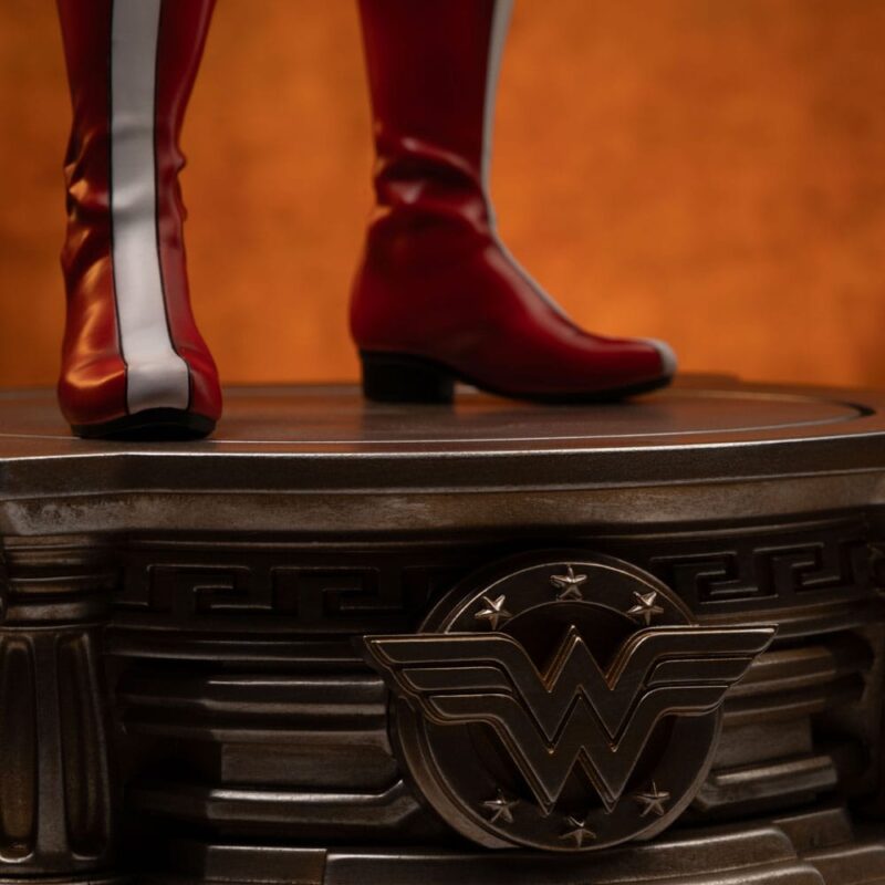 DC Comics Legacy Replica Statue 1/4 Wonder Woman 56 cm - immagine 6