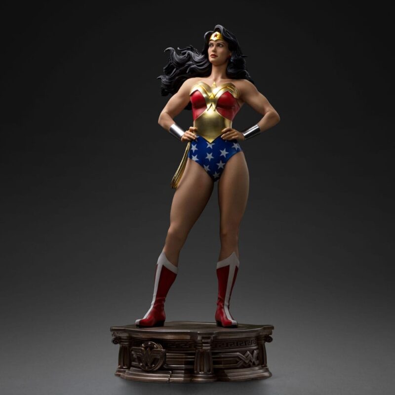 DC Comics Legacy Replica Statue 1/4 Wonder Woman 56 cm - immagine 2