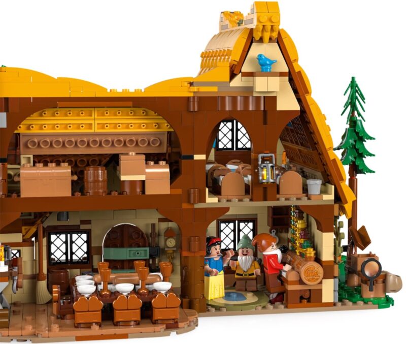 Lego - Il cottage di Biancaneve e i Sette Nani - immagine 2