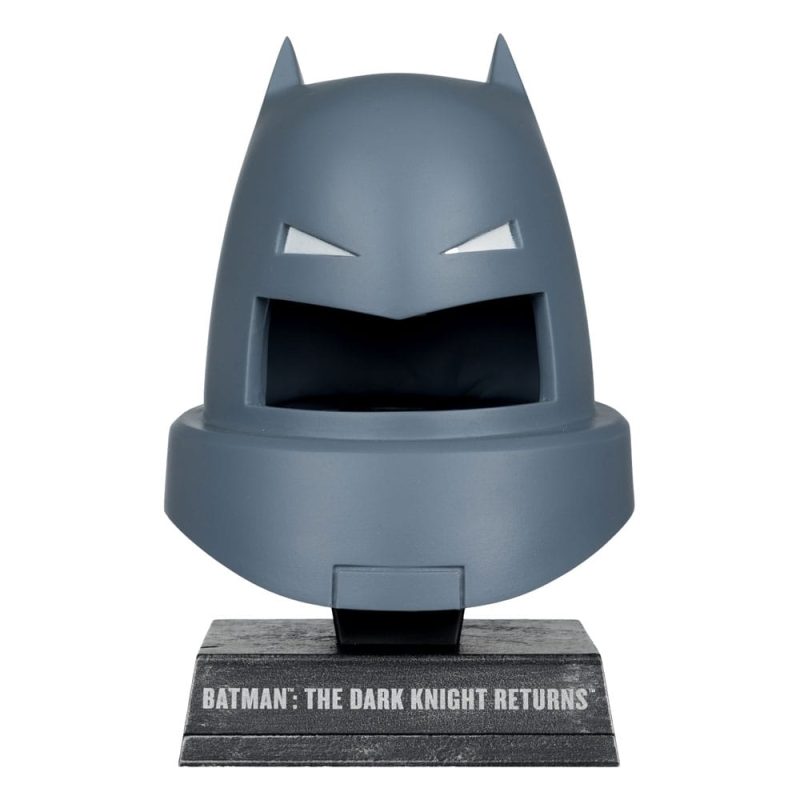Batman DC Direct Mini Replica 1/3 Armoured Batman Cowl (Dark Knight Returns) 18 cm - immagine 3