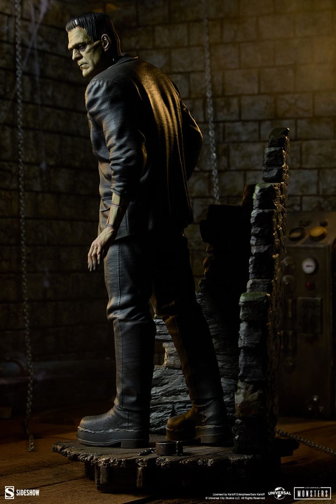 Frankenstein Premium Format Statue Frankenstein 57 cm - immagine 3